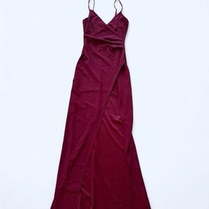 Windsor Burgundy Maxi Dress
